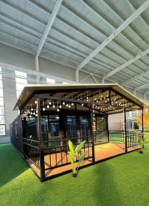 dostarcza rozwiązania prefabrykowane szyte na miarę, zapewniając jakość wykonania i terminowość dostaw każdemu klientowi.